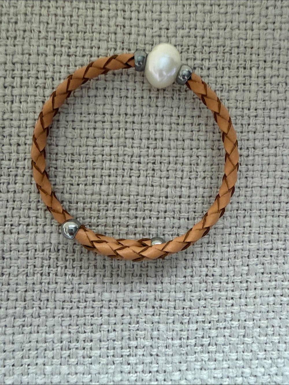 Handcrafted Tan Braided Leather Pearl Bracelet - Unbranded